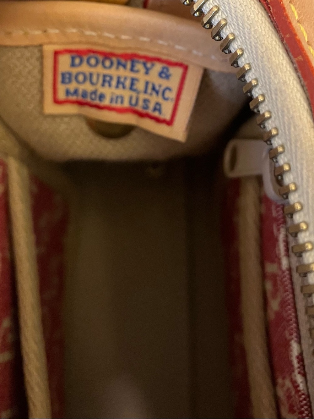 Vintage DOONEY & BOURKE Crossbody Bag - Picture 9 of 11